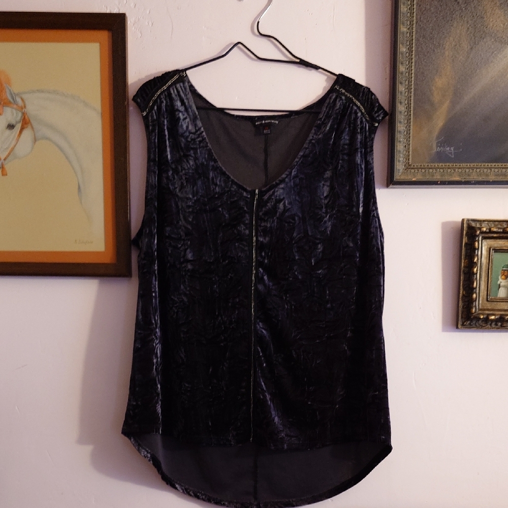 Rock & Republic Crushed Velvet Black Sleeveless Hilo Stretch Shirt Top
